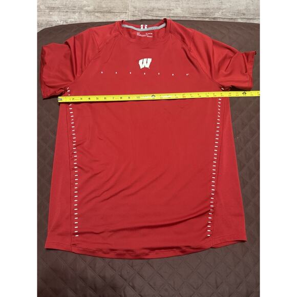 Men’s Under Armour Wisconsin Badgers T-Shirt Heatgear- Size XL - Picture 7 of 7